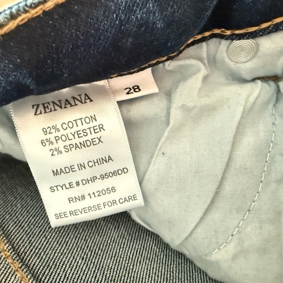 Zenana Cropped Jeans - Picture 4 of 5